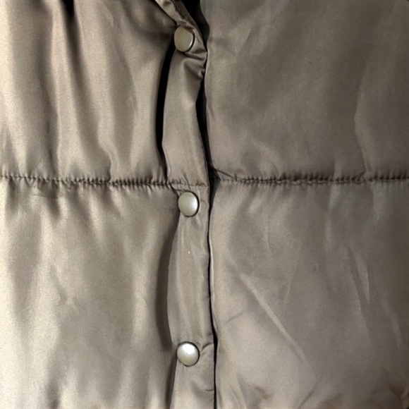 Forever 21 Women's Brown Quilted Vest - Picture 4 of 9